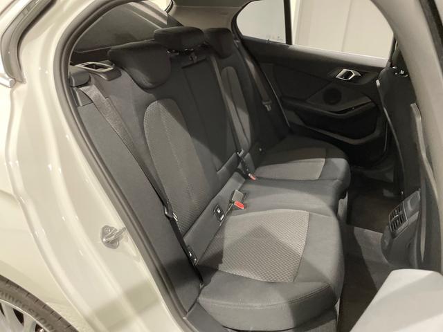 １シリーズ １１８ｄ　プレイ　エディションジョイ＋　アクティブクルーズコントロール　障害物センサー　衝突被害軽減ブレーキ　バックカメラ　ＥＴＣ　メモリー機能付き電動シート　オートトランク（8枚目）