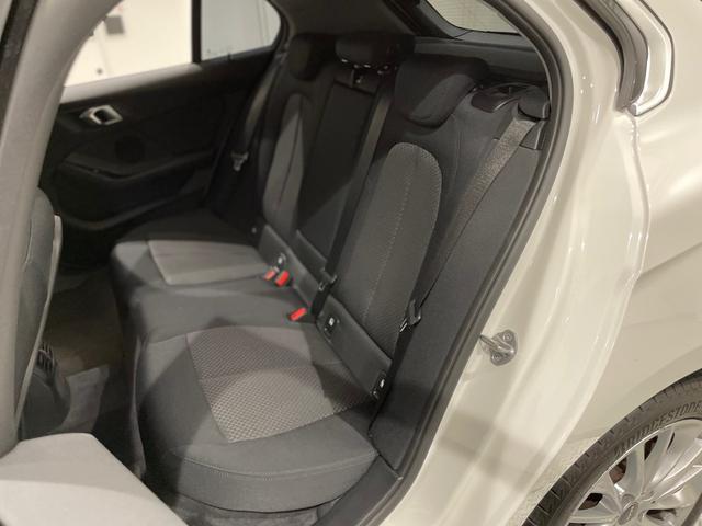 １シリーズ １１８ｄ　プレイ　エディションジョイ＋　アクティブクルーズコントロール　障害物センサー　衝突被害軽減ブレーキ　バックカメラ　ＥＴＣ　メモリー機能付き電動シート　オートトランク（11枚目）