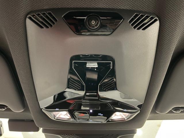 Ｘ２ Ｍ３５ｉ　ｘＤｒｉｖｅ　ハーマンカードンスピーカー　アクティブクルーズコントロール　障害物センサー　衝突被害軽減ブレーキ　３６０度カメラ　ＥＴＣ　電動シート　オートトランク（35枚目）