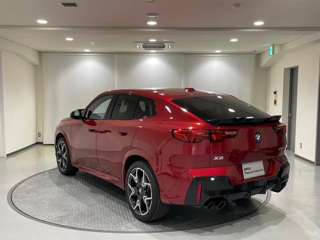 Ｘ２ Ｍ３５ｉ　ｘＤｒｉｖｅ　ハーマンカードンスピーカー　アクティブクルーズコントロール　障害物センサー　衝突被害軽減ブレーキ　３６０度カメラ　ＥＴＣ　電動シート　オートトランク（44枚目）