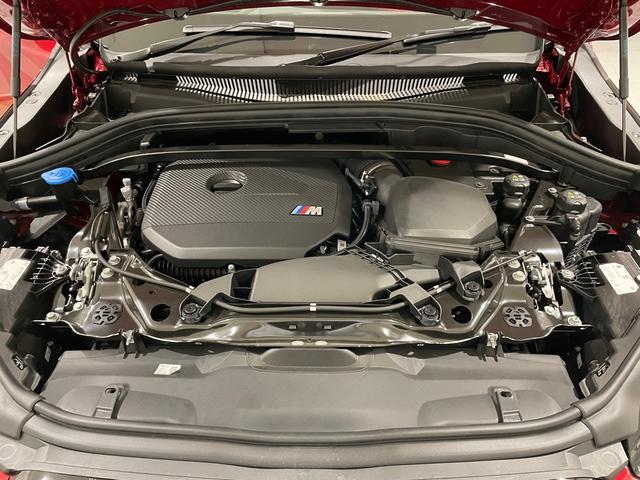 Ｘ２ Ｍ３５ｉ　ｘＤｒｉｖｅ　ハーマンカードンスピーカー　アクティブクルーズコントロール　障害物センサー　衝突被害軽減ブレーキ　３６０度カメラ　ＥＴＣ　電動シート　オートトランク（54枚目）