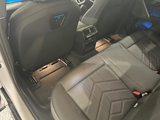 ５シリーズ ５２３ｄ　ｘＤｒｉｖｅ　Ｍスポーツ　セレクトパッケージ　ハーマンカードンスピーカー　サンルーフ　衝突被害軽減ブレーキ　アクティブクルーズコントロール　３６０度カメラ（17枚目）