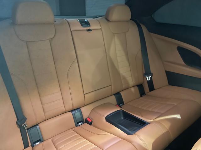 ２シリーズ Ｍ２４０ｉ　ｘＤｒｉｖｅクーペ　ブラウンレザー　シートヒーター　３６０度カメラ　衝突被害軽減ブレーキ　パドルシフト　アクティブクルーズコントロール　バックカメラ（9枚目）