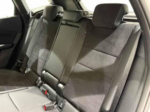 ２シリーズ 　アルカンタラシート　純正ナビゲーション　駐車支援システム　元レンタカー　シートヒーター（11枚目）