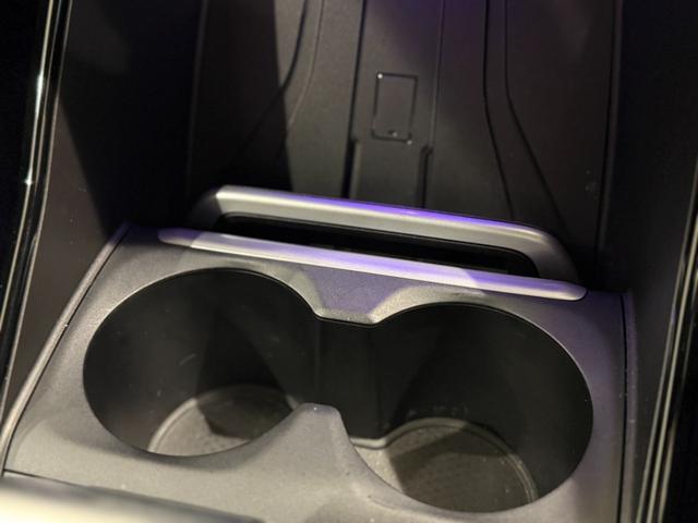 ２シリーズ 　アルカンタラシート　純正ナビゲーション　駐車支援システム　元レンタカー　シートヒーター（28枚目）