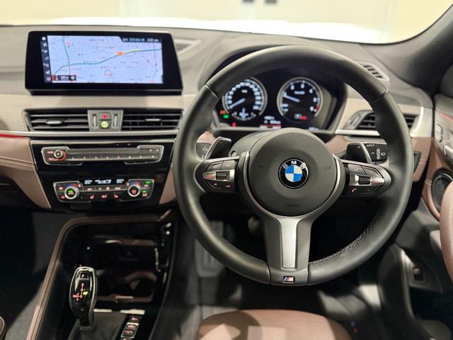 Ｘ２ ｘＤｒｉｖｅ　２０ｄＭスポーツＸエディションジョイ＋　ブラウンレザーシート　アクティブクルーズコントロール　純正ナビゲーション　電動シート　電動ゲート　駐車支援システム（17枚目）