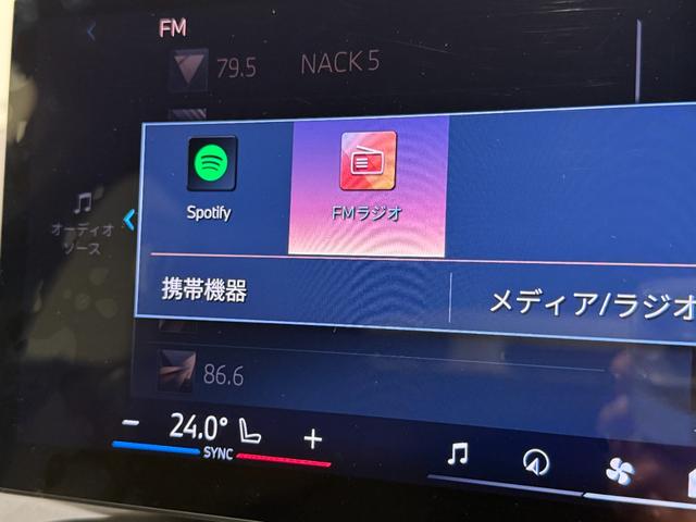ｉ４ ｅＤｒｉｖｅ　４０　Ｍスポーツ　茶革シート　シートヒーター　ヘッドアップディスプレイ　３６０度カメラ　純正ナビゲーションシステム　駐車支援システム　アクティブクルーズコントロール（26枚目）