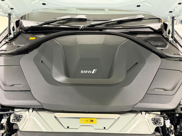 ｉ４ ｅＤｒｉｖｅ　４０　Ｍスポーツ　茶革シート　シートヒーター　ヘッドアップディスプレイ　３６０度カメラ　純正ナビゲーションシステム　駐車支援システム　アクティブクルーズコントロール（54枚目）