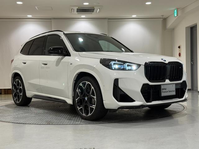 Ｘ１ Ｍ３５ｉ　ｘＤｒｉｖｅ　ハーマンカードンスピーカー　純正ナビゲーションシステム（カーブドディスプレイ）アクティブクルーズコントロール　ハンズオフシステム　駐車支援システム　３６０度カメラ　バックカメラ　ＬＥＤヘッドライト（40枚目）