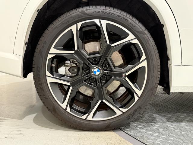 Ｘ１ Ｍ３５ｉ　ｘＤｒｉｖｅ　ハーマンカードンスピーカー　純正ナビゲーションシステム（カーブドディスプレイ）アクティブクルーズコントロール　ハンズオフシステム　駐車支援システム　３６０度カメラ　バックカメラ　ＬＥＤヘッドライト（54枚目）