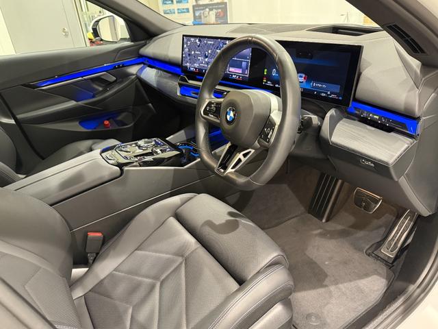 ５シリーズ ５２３ｄ　ｘＤｒｉｖｅ　Ｍスポーツ　アクティブクルーズコントロール　オートトランク　シートヒーター　衝突被害軽減ブレーキ　障害物センサー　３６０度カメラ　フロントカメラ（2枚目）