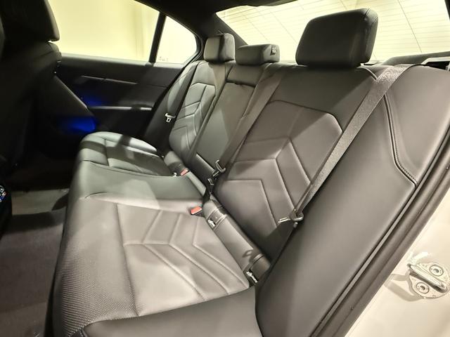 ５シリーズ ５２３ｄ　ｘＤｒｉｖｅ　Ｍスポーツ　アクティブクルーズコントロール　オートトランク　シートヒーター　衝突被害軽減ブレーキ　障害物センサー　３６０度カメラ　フロントカメラ（12枚目）