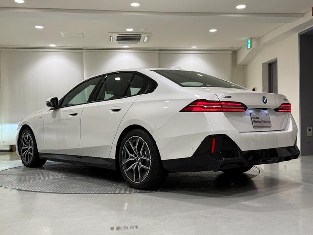 ５シリーズ ５２３ｄ　ｘＤｒｉｖｅ　Ｍスポーツ　アクティブクルーズコントロール　オートトランク　シートヒーター　衝突被害軽減ブレーキ　障害物センサー　３６０度カメラ　フロントカメラ（42枚目）