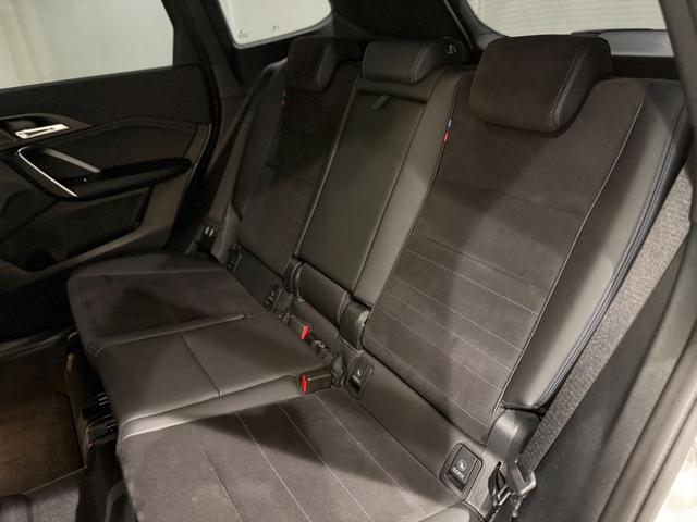 Ｘ１ ｘＤｒｉｖｅ　２０ｄ　Ｍスポーツ　アルカンタラシート　ヘッドアップディスプレイ　純正ナビゲーション　３６０度カメラ　駐車支援システム　アクティブクルーズコントロール（12枚目）