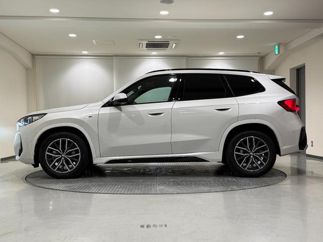 Ｘ１ ｘＤｒｉｖｅ　２０ｄ　Ｍスポーツ　アルカンタラシート　ヘッドアップディスプレイ　純正ナビゲーション　３６０度カメラ　駐車支援システム　アクティブクルーズコントロール（42枚目）
