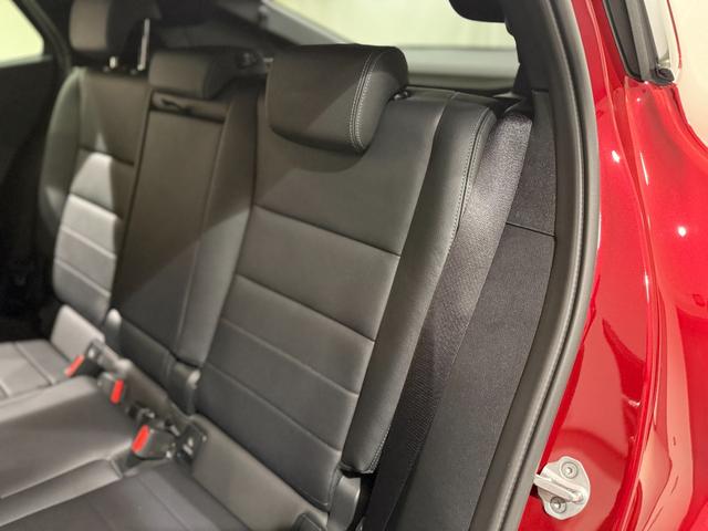 X2 xDrive 20i Mスポーツハイラインパッケージ ハーマンカードンスピーカー ヘッドアップディスプレイ シートヒーター 360度カメラ 衝突被害軽減ブレーキ 障害物センサー LEDヘッドライト(16枚目)