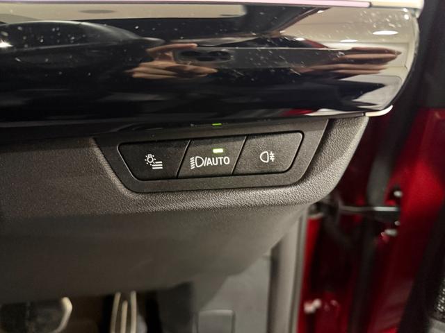 X2 xDrive 20i Mスポーツハイラインパッケージ ハーマンカードンスピーカー ヘッドアップディスプレイ シートヒーター 360度カメラ 衝突被害軽減ブレーキ 障害物センサー LEDヘッドライト(25枚目)