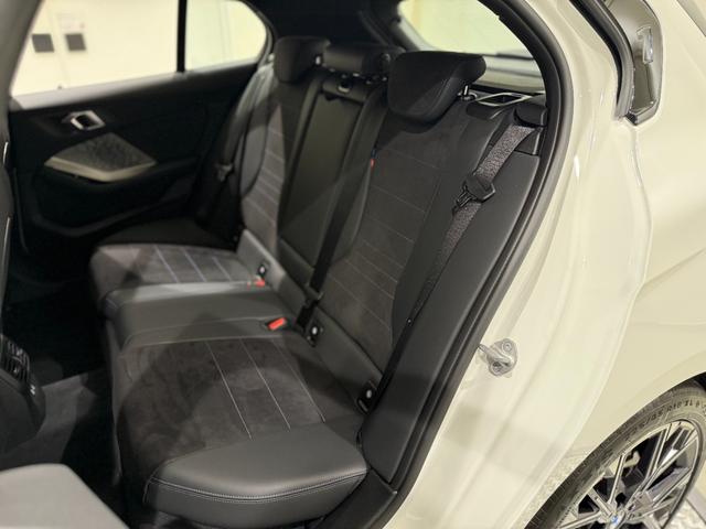 1シリーズ 120 Mスポーツ アルカンタラシート 純正ナビゲーション 電動シート シートヒーター 電動ゲート 駐車支援システム 360度カメラ アクティブクルーズコントロール(14枚目)