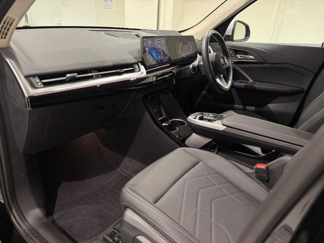 Ｘ１ ｘＤｒｉｖｅ　２０ｄ　ｘライン　３６０度カメラ　アクティブクルーズコントロール　障害物センサー　シートヒーター　オートトランク　電動シート　バックカメラ（16枚目）