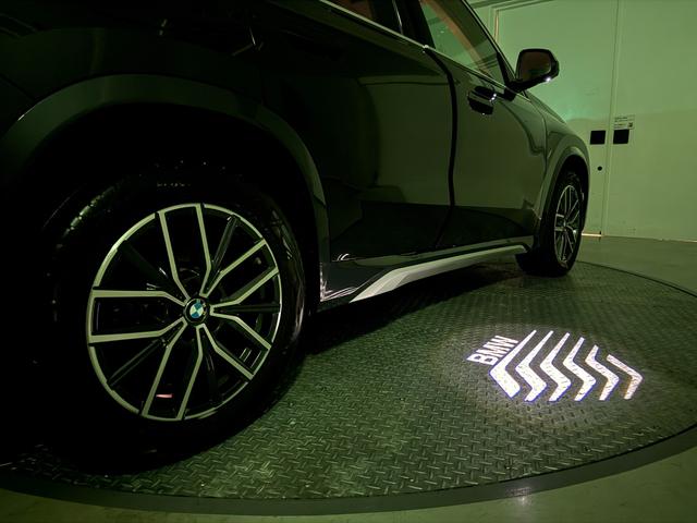 Ｘ１ ｘＤｒｉｖｅ　２０ｄ　ｘライン　３６０度カメラ　アクティブクルーズコントロール　障害物センサー　シートヒーター　オートトランク　電動シート　バックカメラ（49枚目）