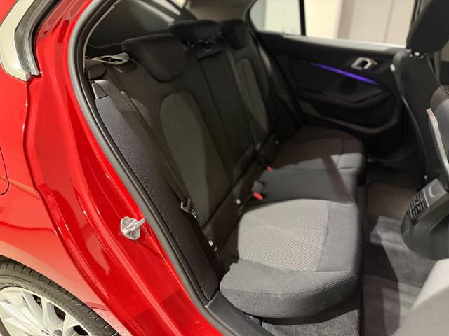 1シリーズ 118i プレイ 純正ナビゲーション 駐車支援システム アクティブクルーズコントロール LEDヘッドライト Bluetooth 電動シート 電動ゲート(9枚目)