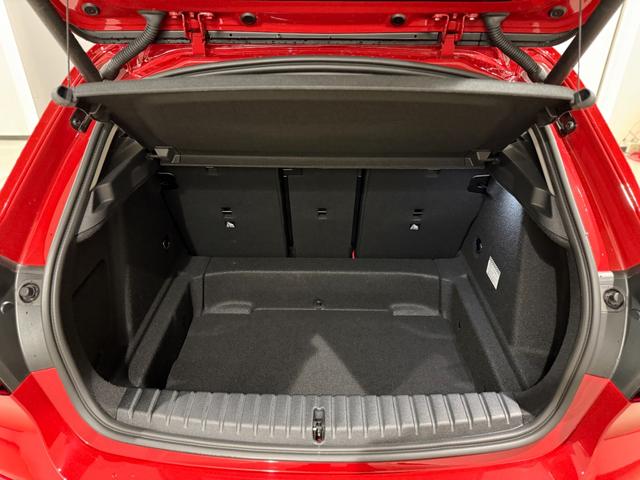 1シリーズ 118i プレイ 純正ナビゲーション 駐車支援システム アクティブクルーズコントロール LEDヘッドライト Bluetooth 電動シート 電動ゲート(12枚目)