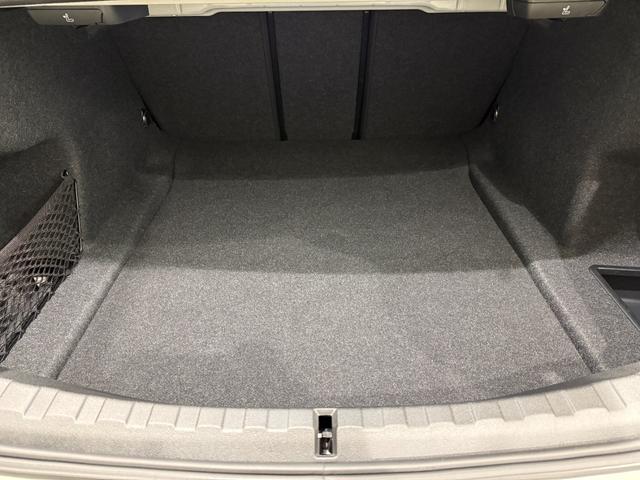 3シリーズ 320d xDriveMスポーツハイラインパッケージ ブラックレザーシート ヘッドアップディスプレイ アクティブクルーズコントロール ハンズオフシステム 駐車支援システム 純正ナビゲーションシステム 電動トランク LEDヘッドライト ETC(22枚目)