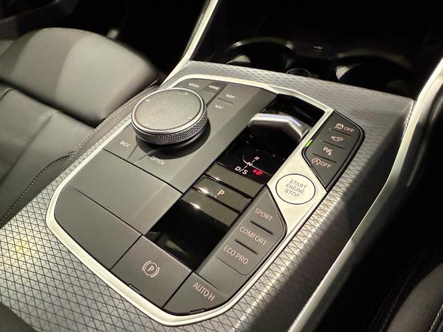 3シリーズ 320d xDriveMスポーツハイラインパッケージ ブラックレザーシート ヘッドアップディスプレイ アクティブクルーズコントロール ハンズオフシステム 駐車支援システム 純正ナビゲーションシステム 電動トランク LEDヘッドライト ETC(39枚目)