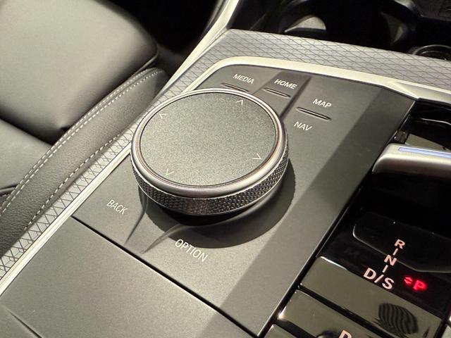 3シリーズ 320d xDriveMスポーツハイラインパッケージ ブラックレザーシート ヘッドアップディスプレイ アクティブクルーズコントロール ハンズオフシステム 駐車支援システム 純正ナビゲーションシステム 電動トランク LEDヘッドライト ETC(40枚目)