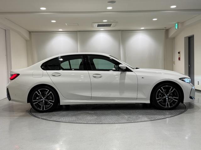 3シリーズ 320d xDriveMスポーツハイラインパッケージ ブラックレザーシート ヘッドアップディスプレイ アクティブクルーズコントロール ハンズオフシステム 駐車支援システム 純正ナビゲーションシステム 電動トランク LEDヘッドライト ETC(52枚目)