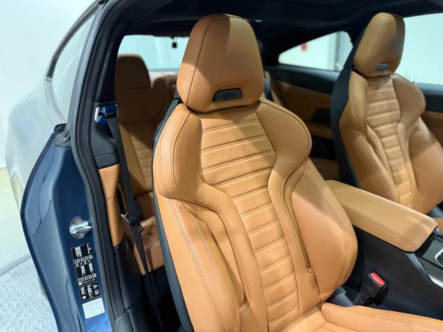 ４シリーズ Ｍ４４０ｉ　ｘＤｒｉｖｅクーペ　ｈａｒｍａｎ／ｋａｒｄｏｎスピーカー　コニャックレザー　サンルーフ　ヘッドアップディスプレイ　純正ナビゲーション　駐車支援システム　アクティブクルーズコントロール（4枚目）