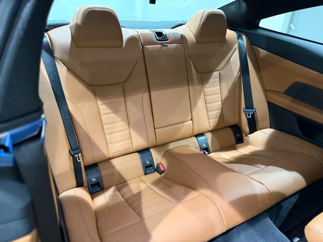 ４シリーズ Ｍ４４０ｉ　ｘＤｒｉｖｅクーペ　ｈａｒｍａｎ／ｋａｒｄｏｎスピーカー　コニャックレザー　サンルーフ　ヘッドアップディスプレイ　純正ナビゲーション　駐車支援システム　アクティブクルーズコントロール（12枚目）