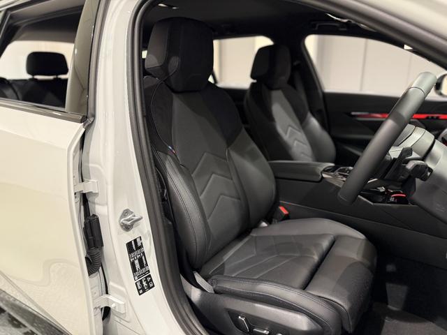 5シリーズ 523d xDriveツーリング Mスポーツ コンフォートパッケージ 4ゾーンエアコン 純正ナビゲーション 駐車支援システム アクティブクルーズコントロール 360度カメラ LEDヘッドライト アイコニックグロー(2枚目)