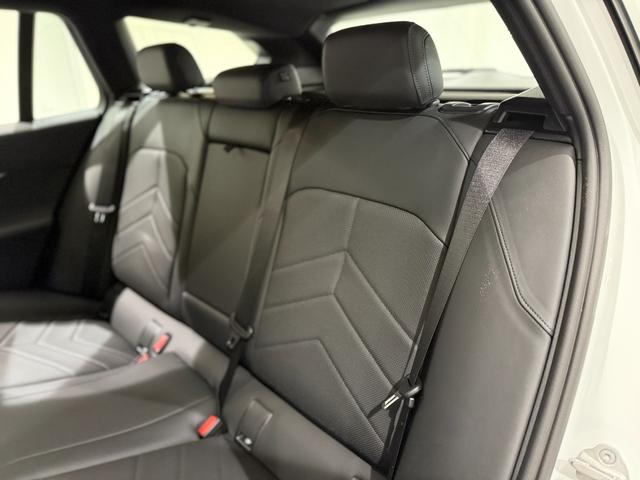 5シリーズ 523d xDriveツーリング Mスポーツ コンフォートパッケージ 4ゾーンエアコン 純正ナビゲーション 駐車支援システム アクティブクルーズコントロール 360度カメラ LEDヘッドライト アイコニックグロー(15枚目)