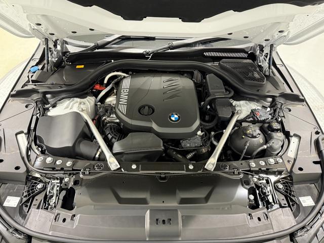 5シリーズ 523d xDriveツーリング Mスポーツ コンフォートパッケージ 4ゾーンエアコン 純正ナビゲーション 駐車支援システム アクティブクルーズコントロール 360度カメラ LEDヘッドライト アイコニックグロー(64枚目)