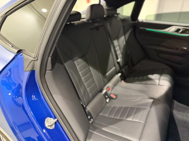 i4 eDrive 40 Mスポーツ 360度カメラ アクティブクルーズコントロール 障害物センサー 衝突被害軽減ブレーキ シートヒーター 電動トランク 電動シート(10枚目)