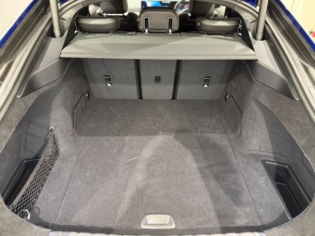 i4 eDrive 40 Mスポーツ 360度カメラ アクティブクルーズコントロール 障害物センサー 衝突被害軽減ブレーキ シートヒーター 電動トランク 電動シート(13枚目)