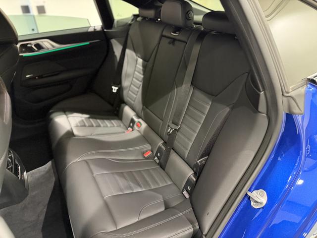 i4 eDrive 40 Mスポーツ 360度カメラ アクティブクルーズコントロール 障害物センサー 衝突被害軽減ブレーキ シートヒーター 電動トランク 電動シート(15枚目)