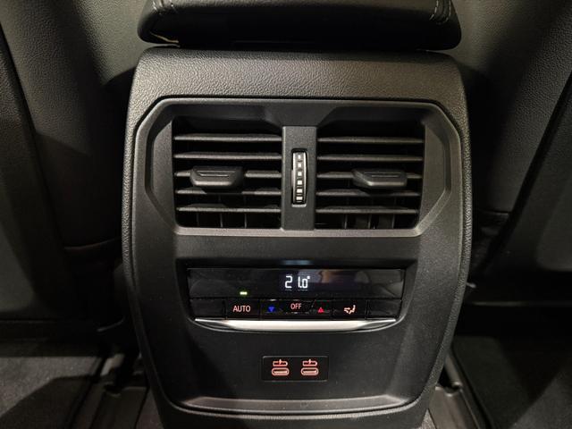 i4 eDrive 40 Mスポーツ 360度カメラ アクティブクルーズコントロール 障害物センサー 衝突被害軽減ブレーキ シートヒーター 電動トランク 電動シート(18枚目)