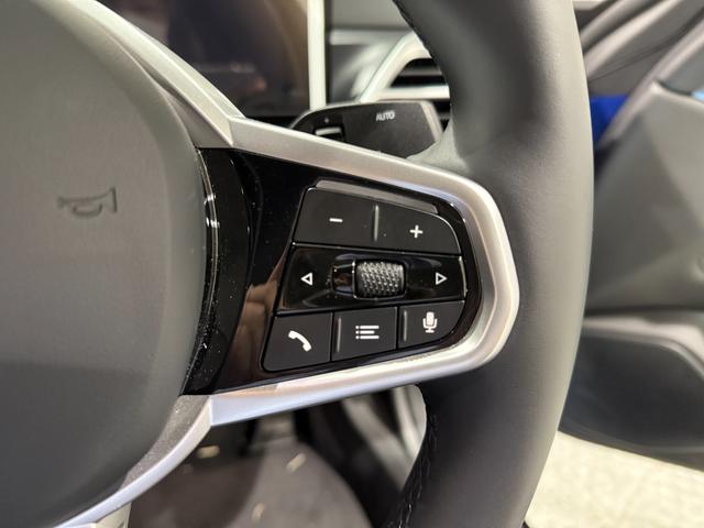 i4 eDrive 40 Mスポーツ 360度カメラ アクティブクルーズコントロール 障害物センサー 衝突被害軽減ブレーキ シートヒーター 電動トランク 電動シート(25枚目)