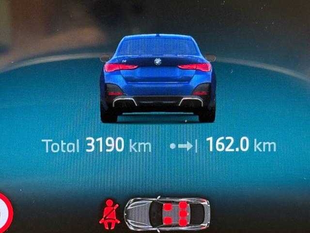 i4 eDrive 40 Mスポーツ 360度カメラ アクティブクルーズコントロール 障害物センサー 衝突被害軽減ブレーキ シートヒーター 電動トランク 電動シート(31枚目)