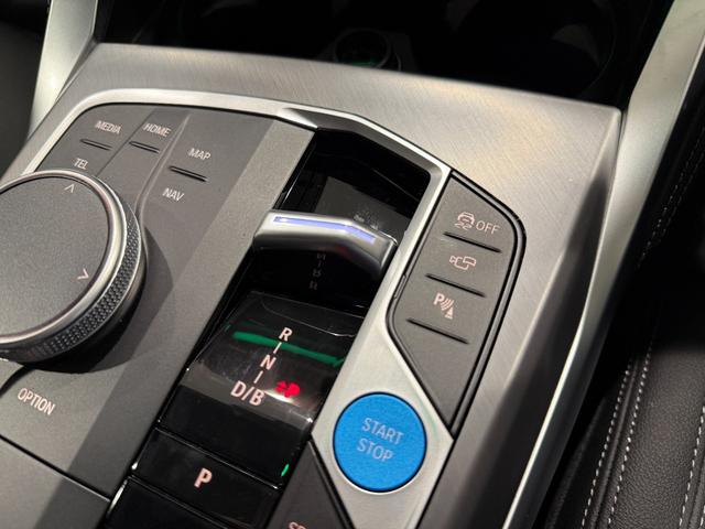 i4 eDrive 40 Mスポーツ 360度カメラ アクティブクルーズコントロール 障害物センサー 衝突被害軽減ブレーキ シートヒーター 電動トランク 電動シート(43枚目)