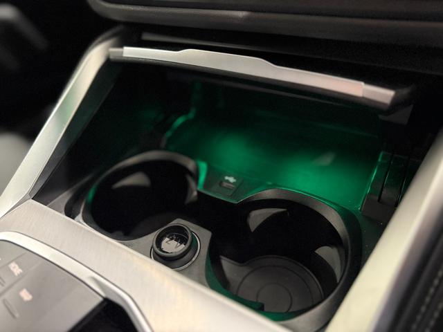 i4 eDrive 40 Mスポーツ 360度カメラ アクティブクルーズコントロール 障害物センサー 衝突被害軽減ブレーキ シートヒーター 電動トランク 電動シート(45枚目)