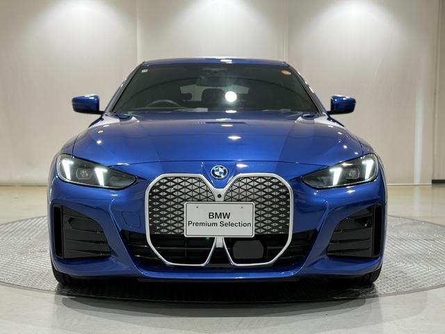 i4 eDrive 40 Mスポーツ 360度カメラ アクティブクルーズコントロール 障害物センサー 衝突被害軽減ブレーキ シートヒーター 電動トランク 電動シート(47枚目)