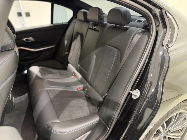 3シリーズ 318i Mスポーツ アクティブクルーズコントロール 衝突被害軽減ブレーキ 障害物センサー 360度カメラ フロントカメラ LEDヘッドライト(13枚目)