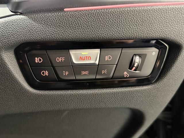 3シリーズ 318i Mスポーツ アクティブクルーズコントロール 衝突被害軽減ブレーキ 障害物センサー 360度カメラ フロントカメラ LEDヘッドライト(28枚目)