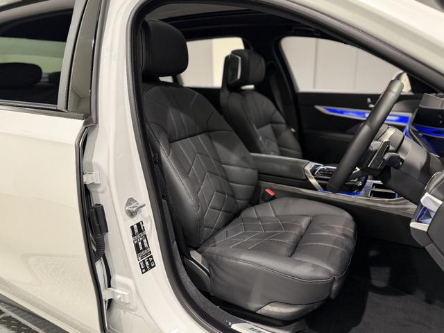 7シリーズ 740d xDrive Mスポーツ ブラックレザーシート Bowers&Wilkinsスピーカー シートマッサージ 純正ナビゲーション 駐車支援システム シートヒーター シートエアコン 360度カメラ(2枚目)