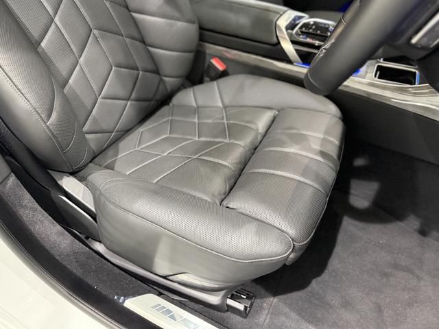 7シリーズ 740d xDrive Mスポーツ ブラックレザーシート Bowers&Wilkinsスピーカー シートマッサージ 純正ナビゲーション 駐車支援システム シートヒーター シートエアコン 360度カメラ(4枚目)
