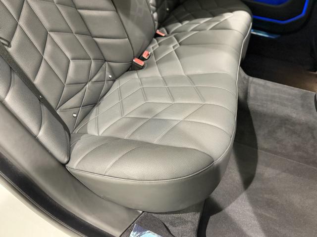 7シリーズ 740d xDrive Mスポーツ ブラックレザーシート Bowers&Wilkinsスピーカー シートマッサージ 純正ナビゲーション 駐車支援システム シートヒーター シートエアコン 360度カメラ(13枚目)