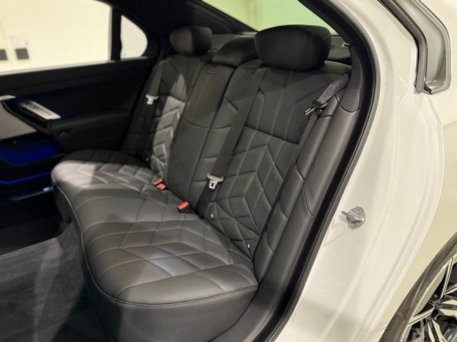7シリーズ 740d xDrive Mスポーツ ブラックレザーシート Bowers&Wilkinsスピーカー シートマッサージ 純正ナビゲーション 駐車支援システム シートヒーター シートエアコン 360度カメラ(16枚目)